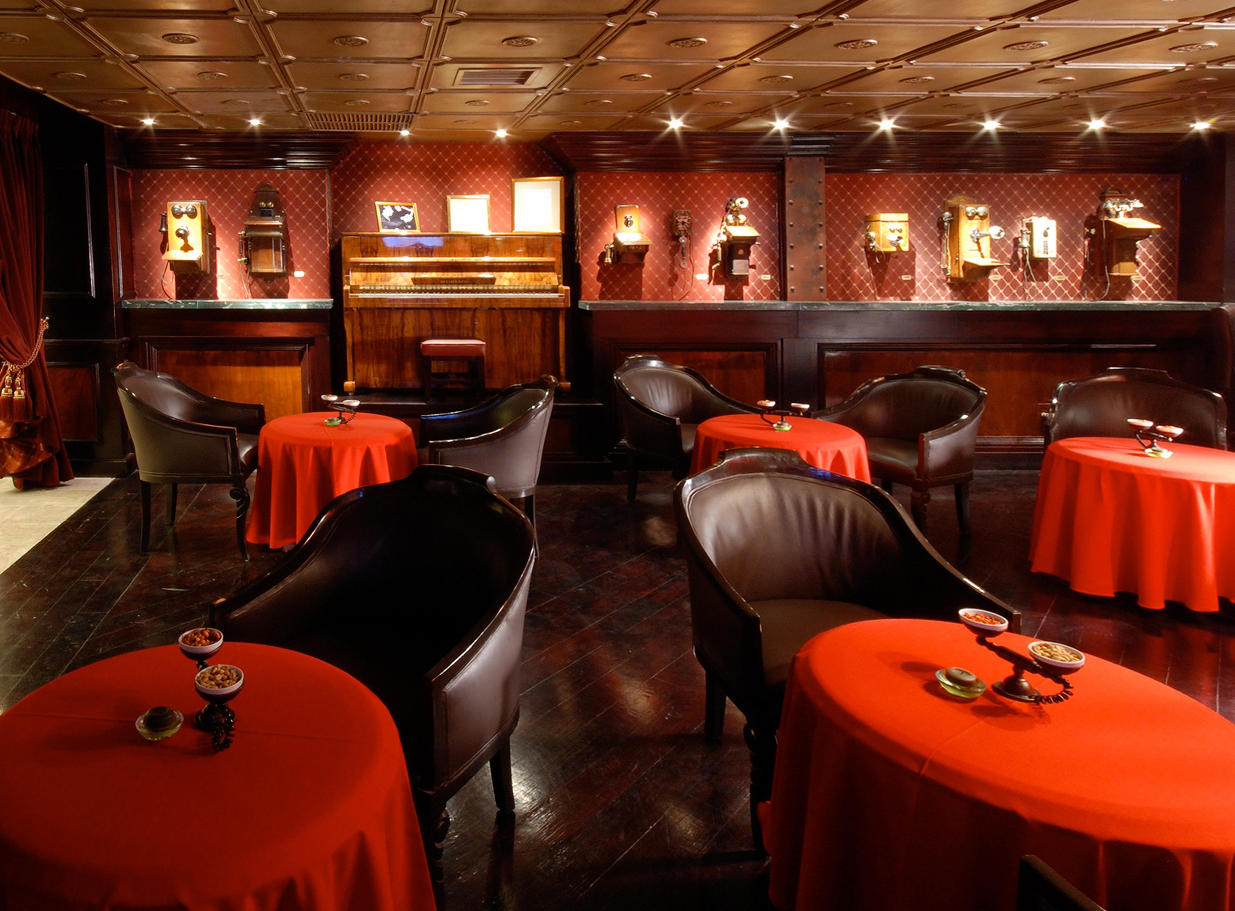 Hotel Geneve Cd De Mexico Bagian luar foto The interior of the lounge